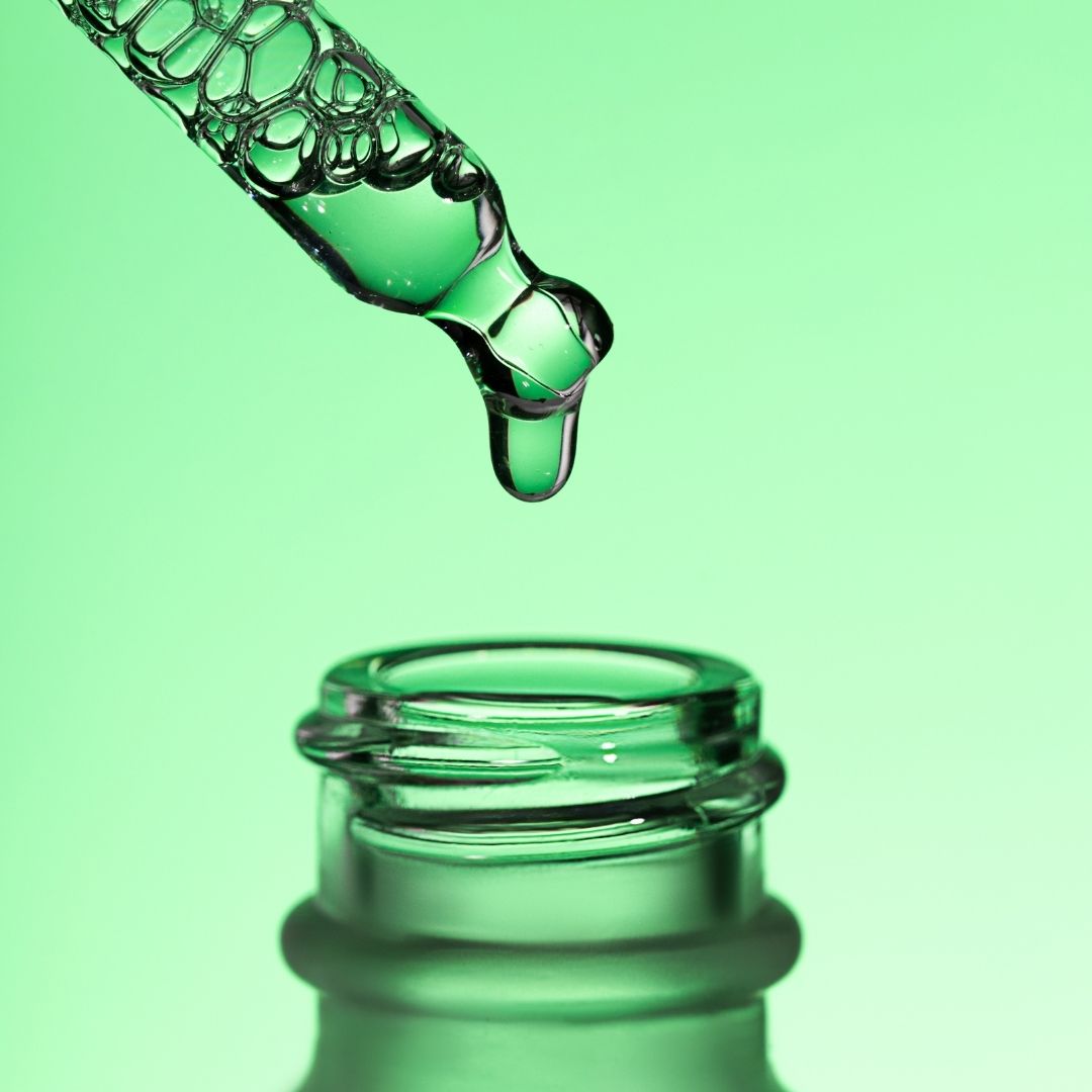 Beneficios del ácido hialurónico, colágeno y biotina.